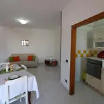 Gi For 6 People Vakantiehuis Otranto