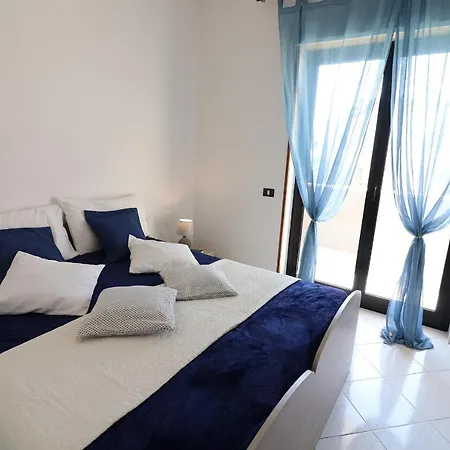 Gi For 6 People * Otranto